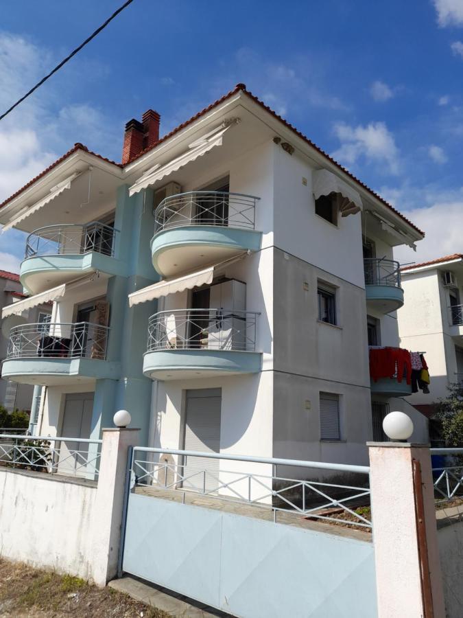 Dominikis Appartment Néa Péramos Exterior foto