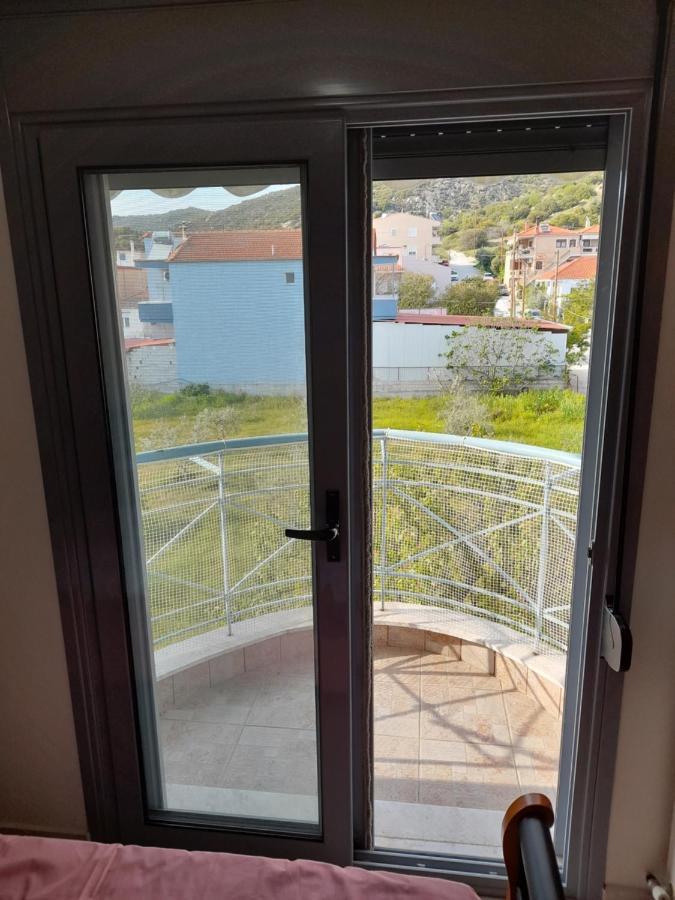 Dominikis Appartment Néa Péramos Exterior foto